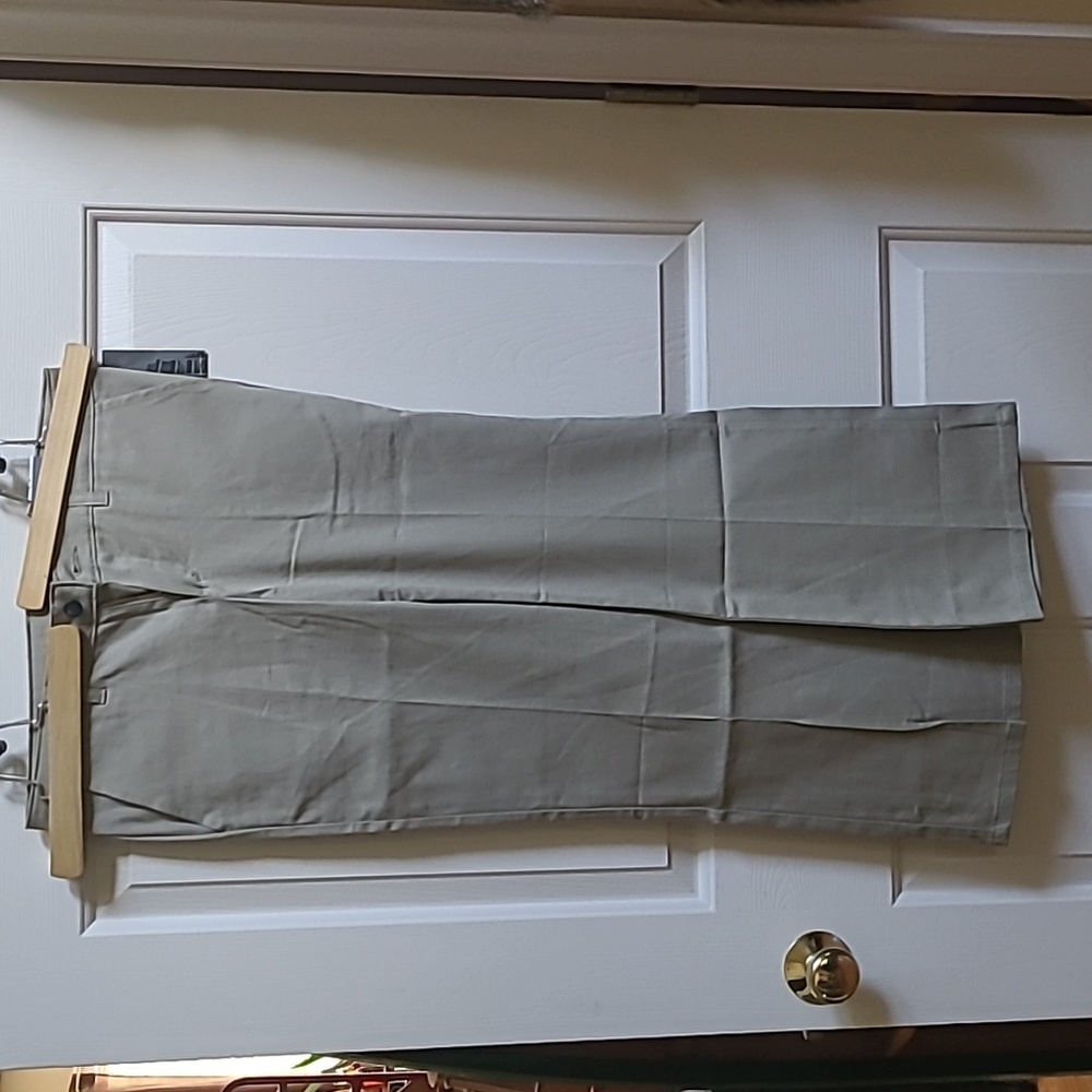 Dickies Women's Tan Pants NWT